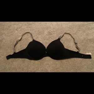 Victoria’s Secret Wear Everywhere Push Up Bra 32D